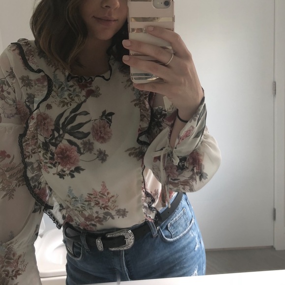 Zara floral blouse - Picture 2 of 4
